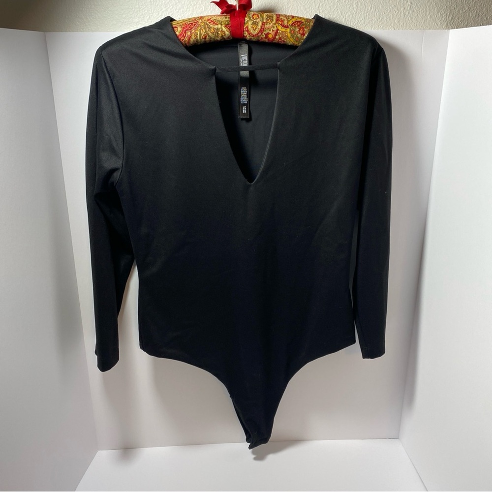Victoria's‎ Secret Sport Black Bodysuit with Sleek Design